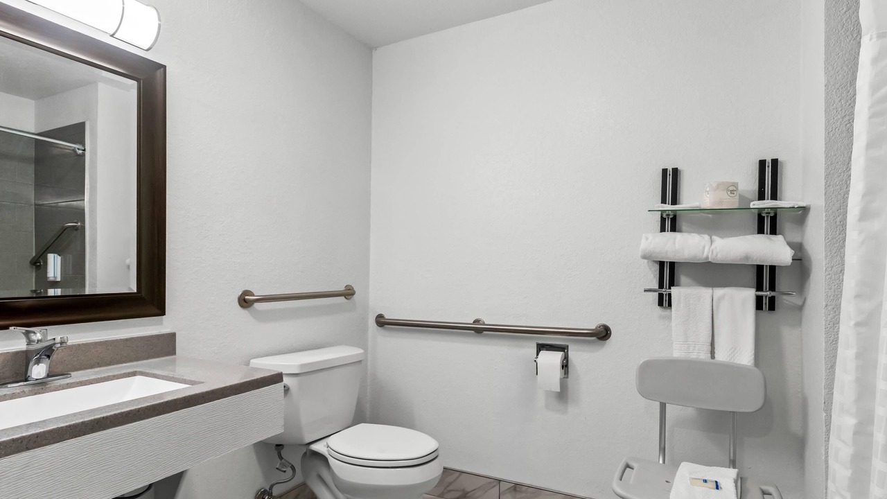 Photo of Bedroom in Delmont
