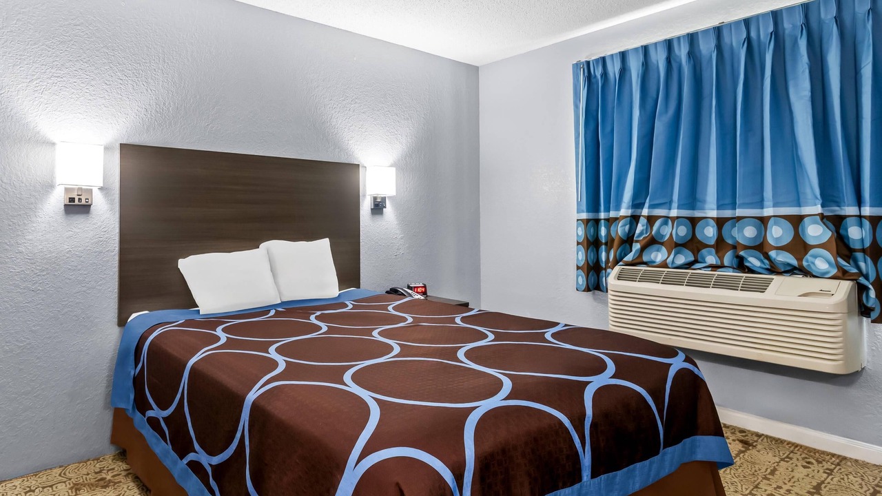 Photo of Bedroom in Delmont