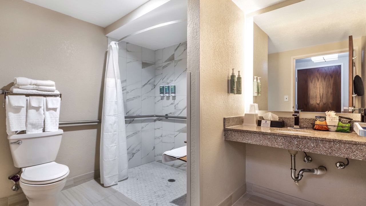 Photo of Bathroom in Poteau