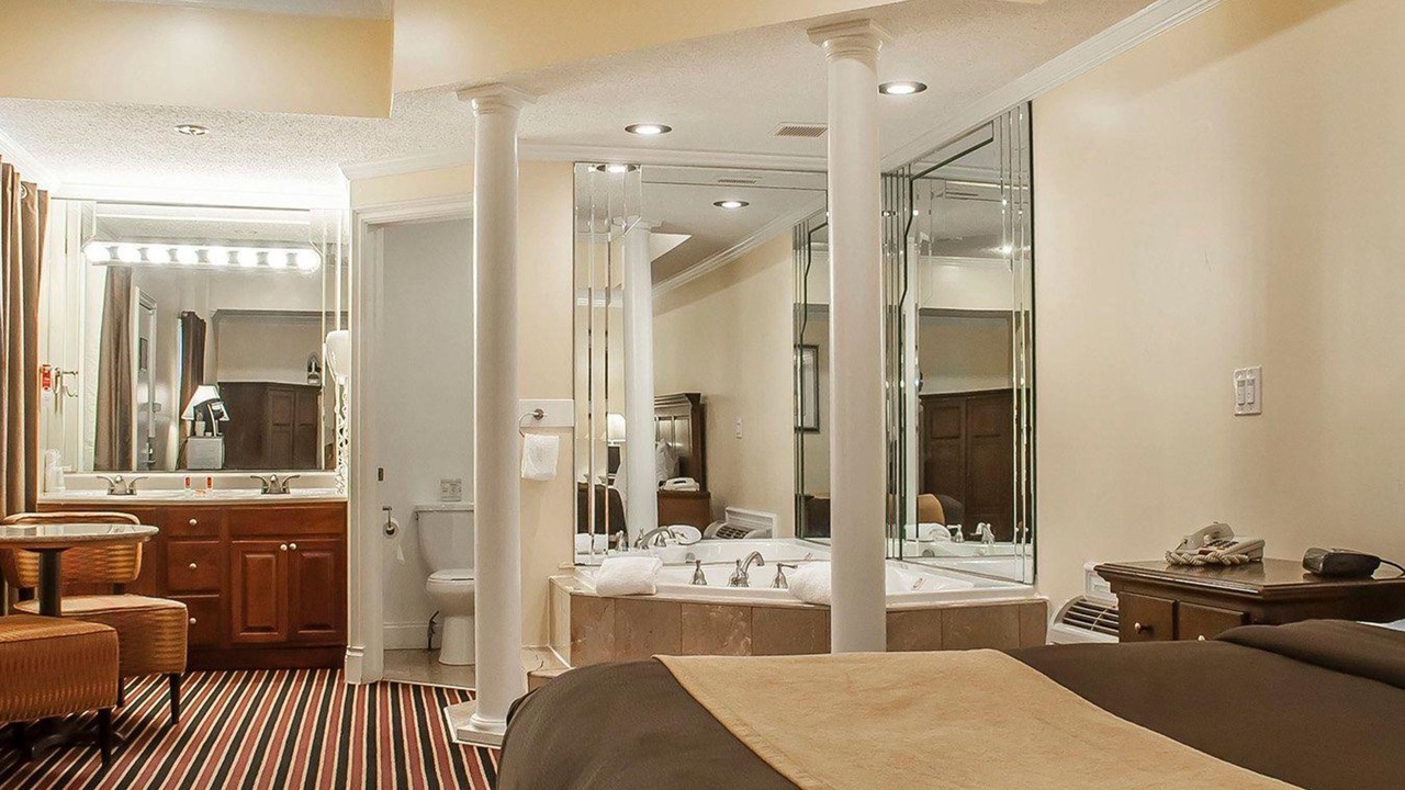 Photo of Bedroom in Niagara Falls