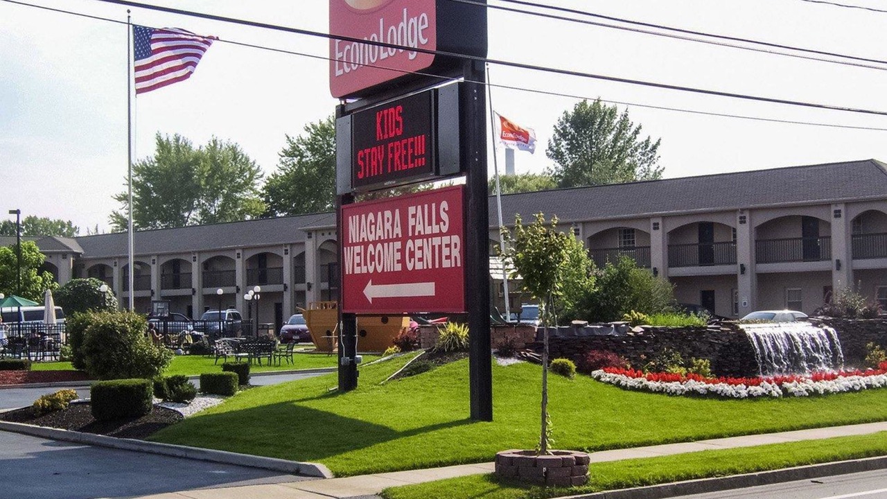 Photo of Outdoor in Niagara Falls