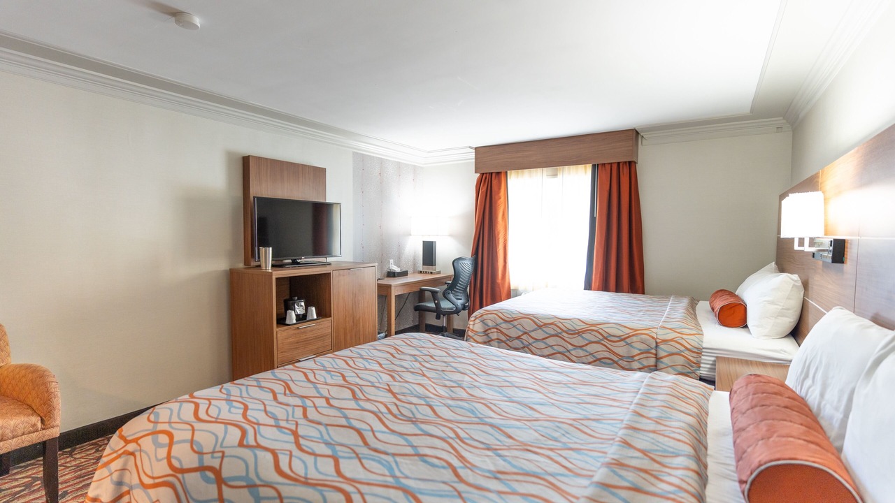 Photo of Bedroom in Downtown Niagara Falls
