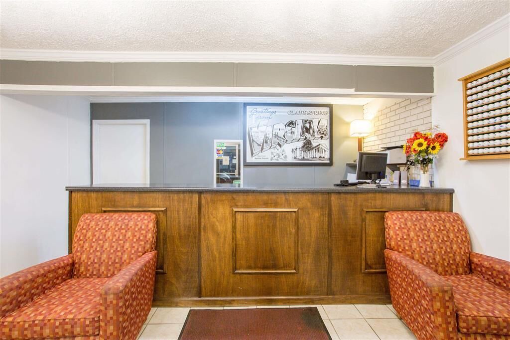 Photo of Livingroom in Glade Spring