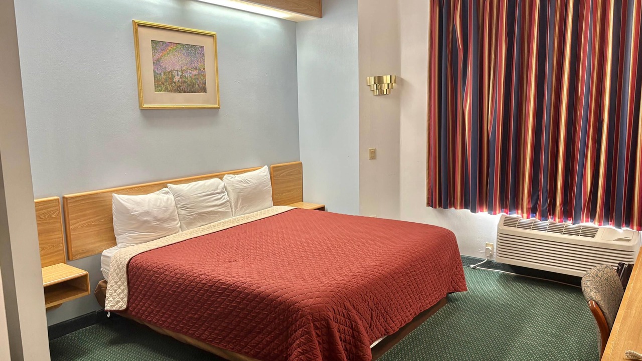 Photo of Others in Salem