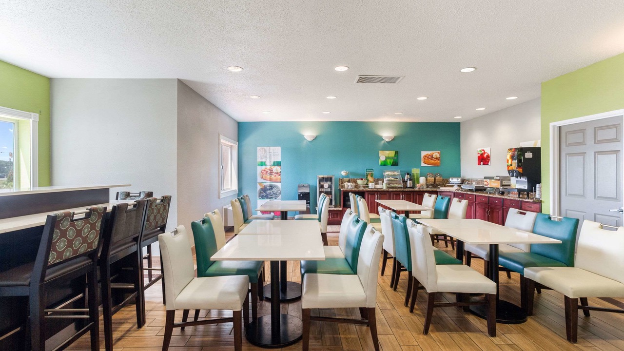 Photo of Others in Ferdinand