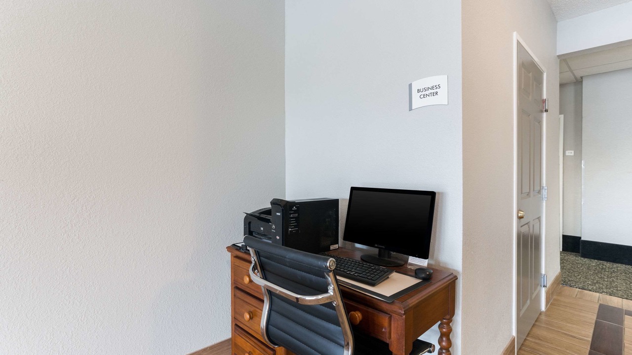 Photo of Others in Ferdinand