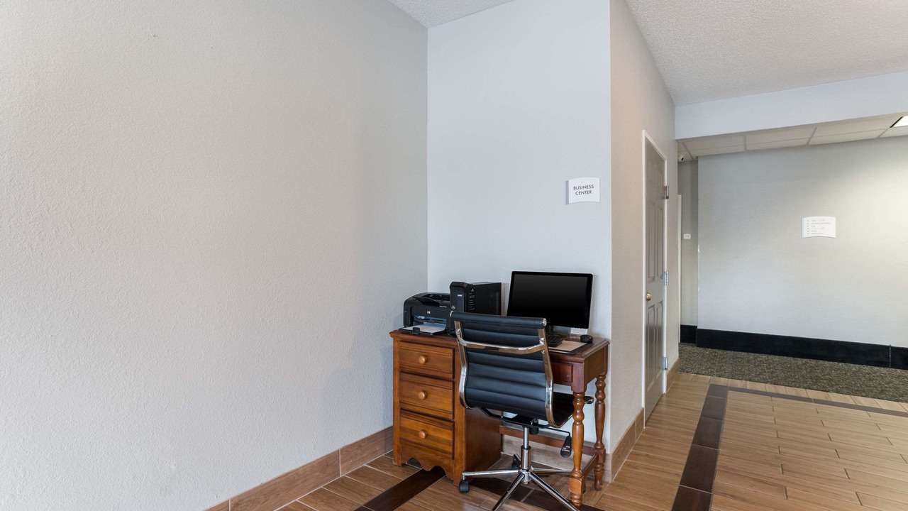 Photo of Others in Ferdinand