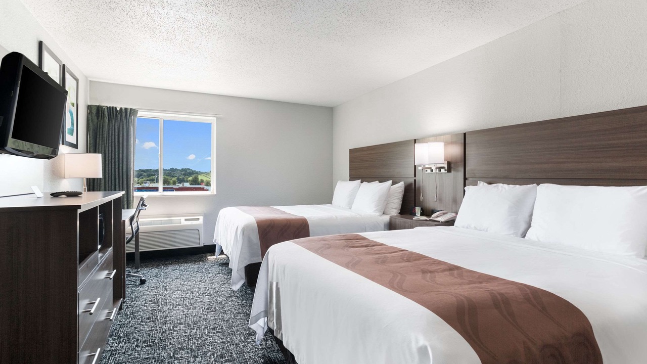 Photo of Others in Ferdinand