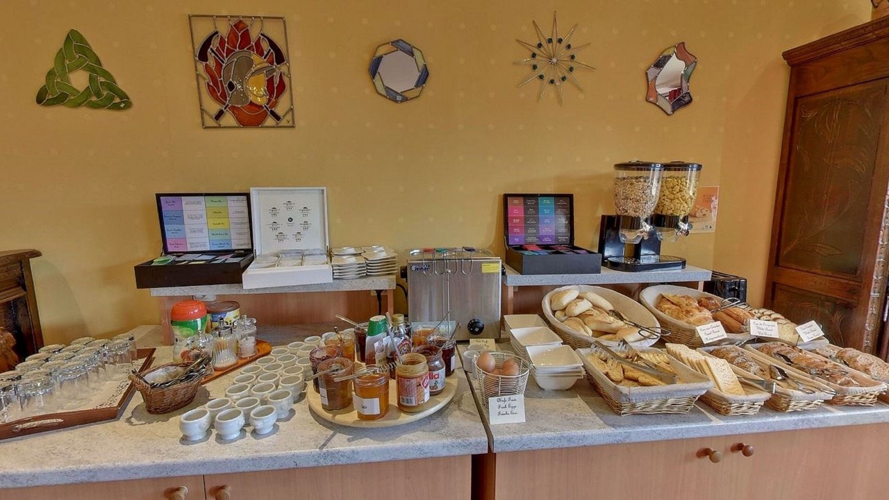 Photo of Others in Mereville