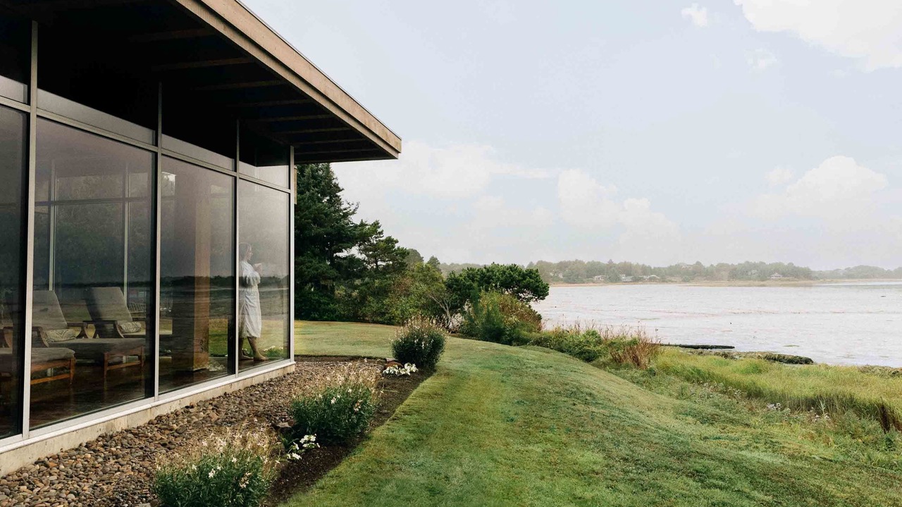 Photo of Bedroom in Gleneden Beach