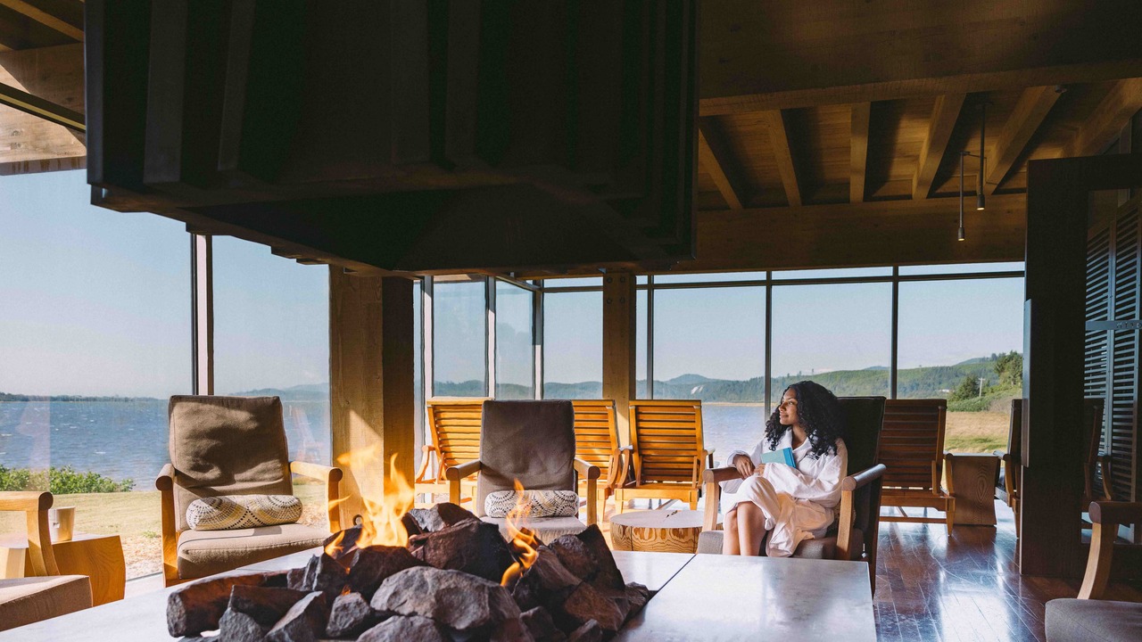 Photo of Bedroom in Gleneden Beach