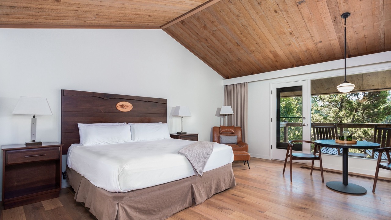 Photo of Bedroom in Gleneden Beach