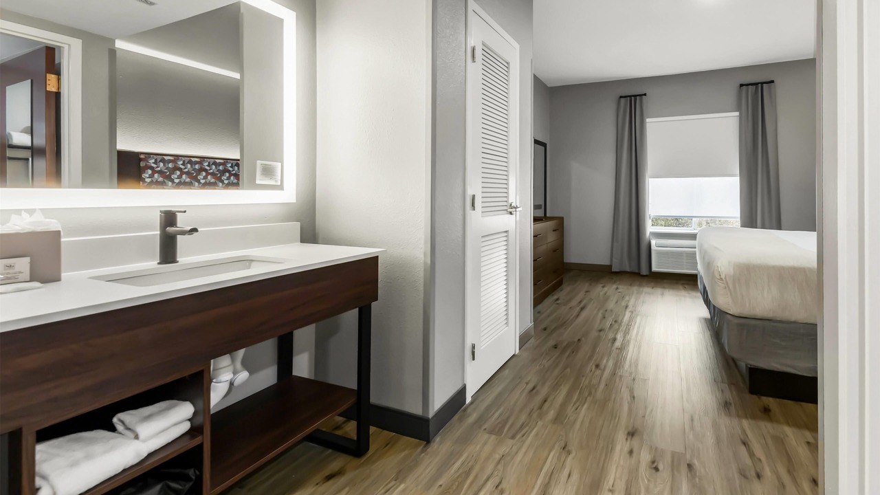Photo of Bedroom in College Station