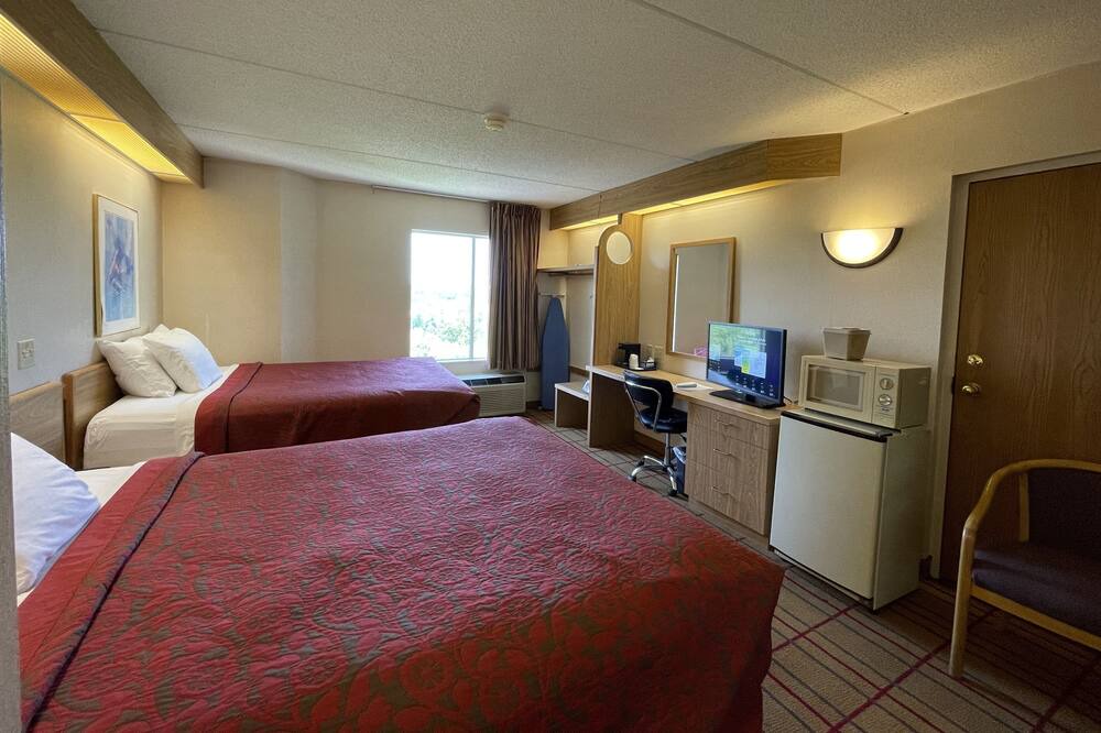 Photo of Bedroom in Coraopolis