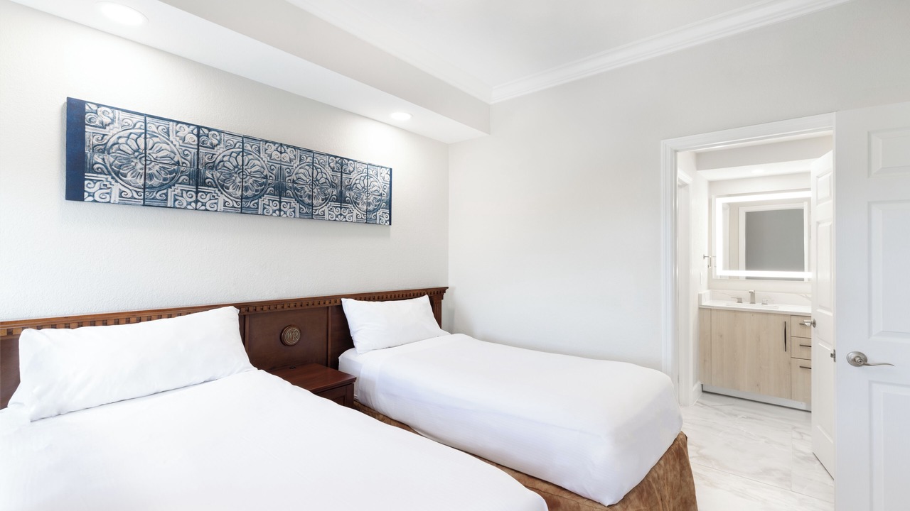 Photo of Bedroom in Florida Center