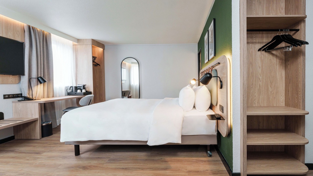 Photo of Bedroom in Curial Cambrai