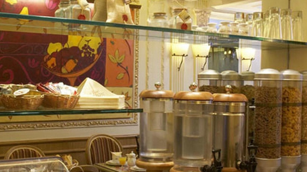 Photo of Others in Passy