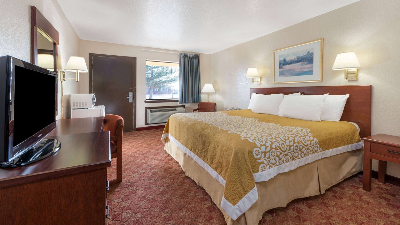 Photo of Bedroom in Russell