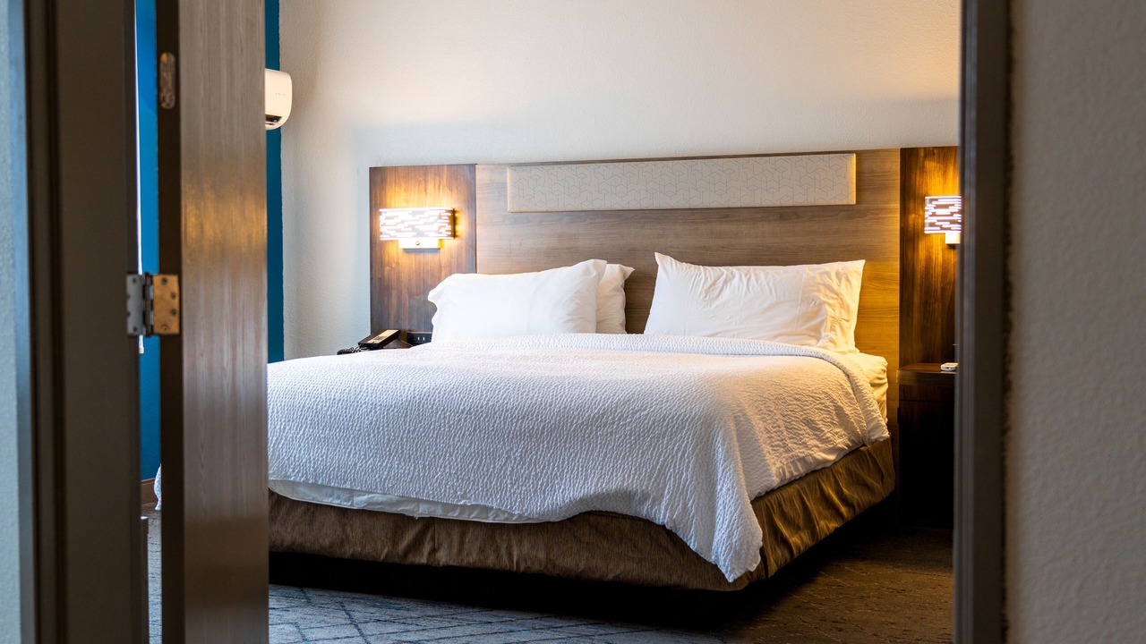 Photo of Bedroom in Hiawassee