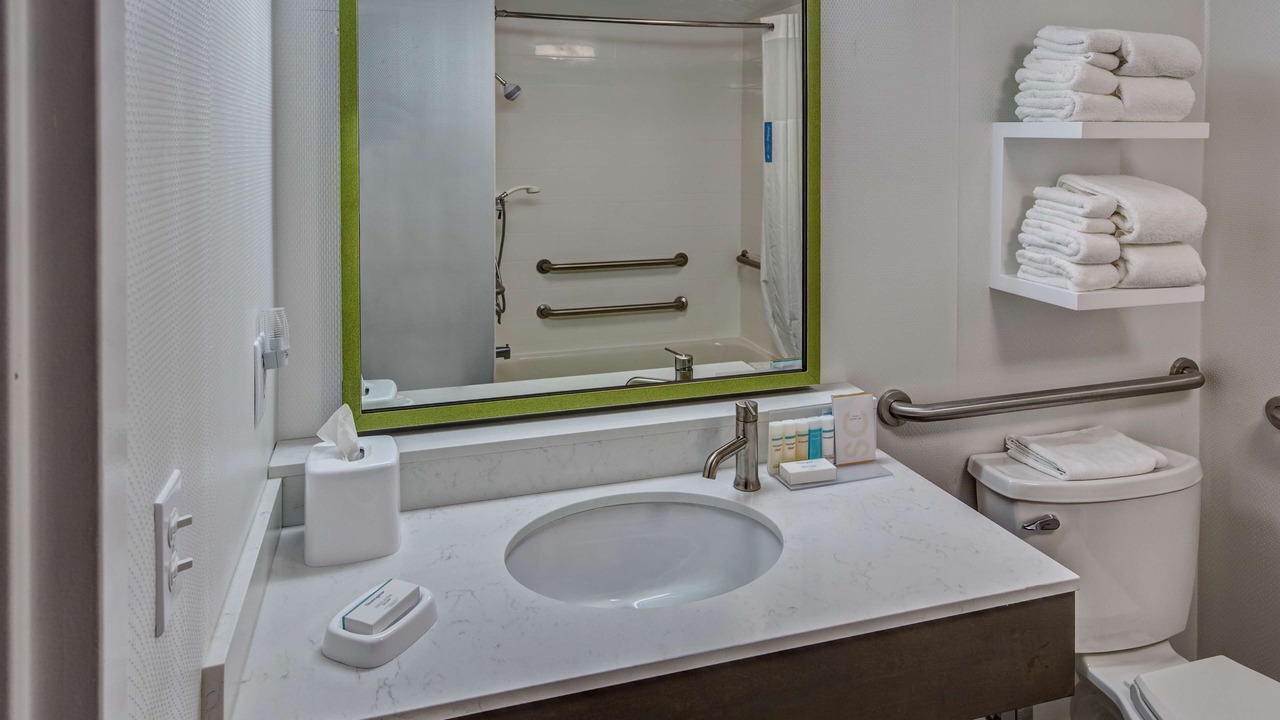 Photo of Bathroom in Wolfchase