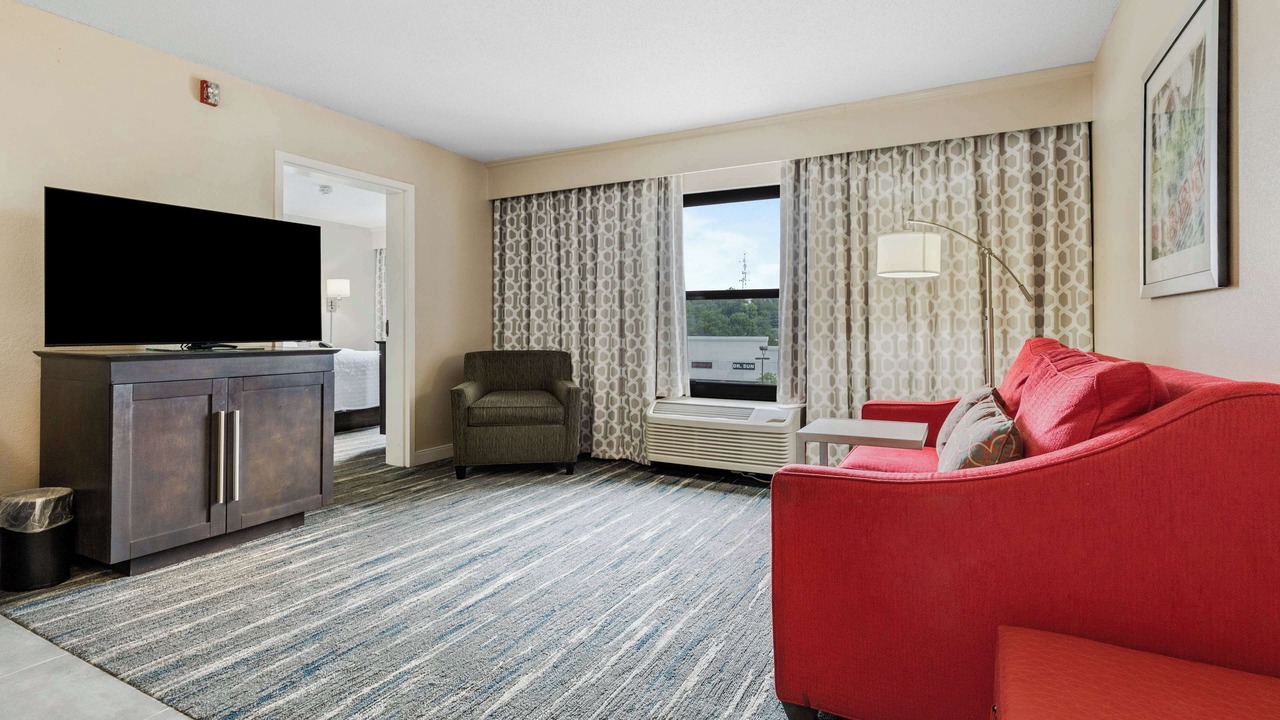 Photo of Bedroom in Wolfchase