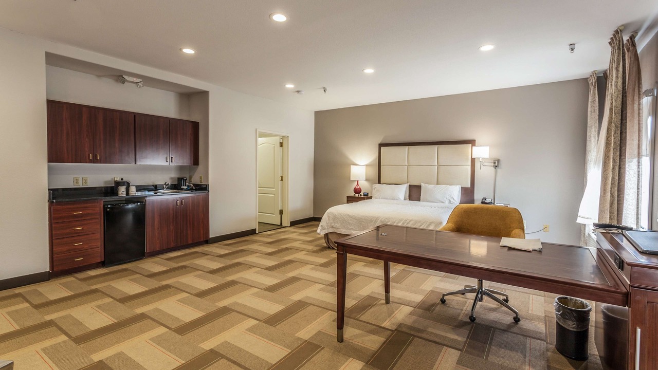 Photo of Livingroom in Southeast Colorado Springs