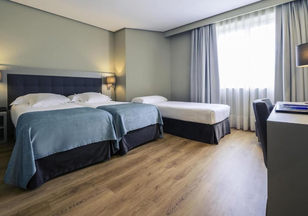 Photo of Bedroom in Logrono City Centre