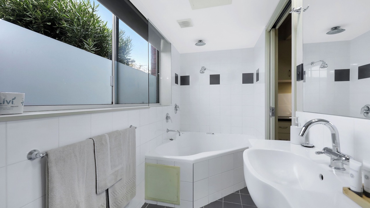 Photo of Bathroom in Warrnambool