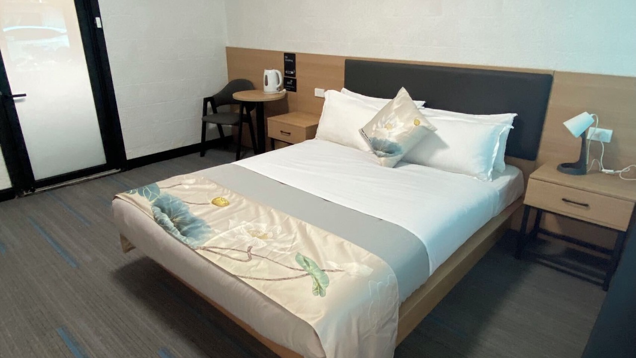 Photo of Bedroom in Hyde Park