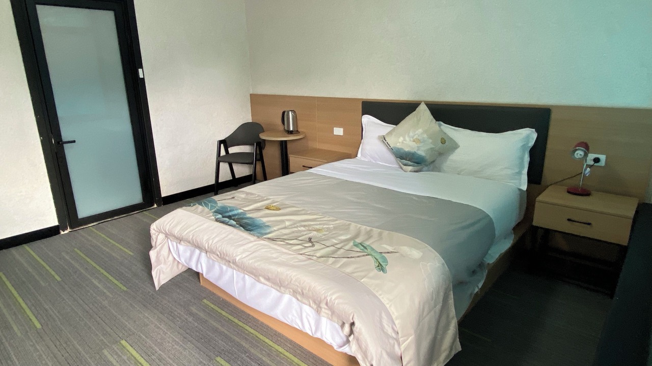 Photo of Bedroom in Hyde Park