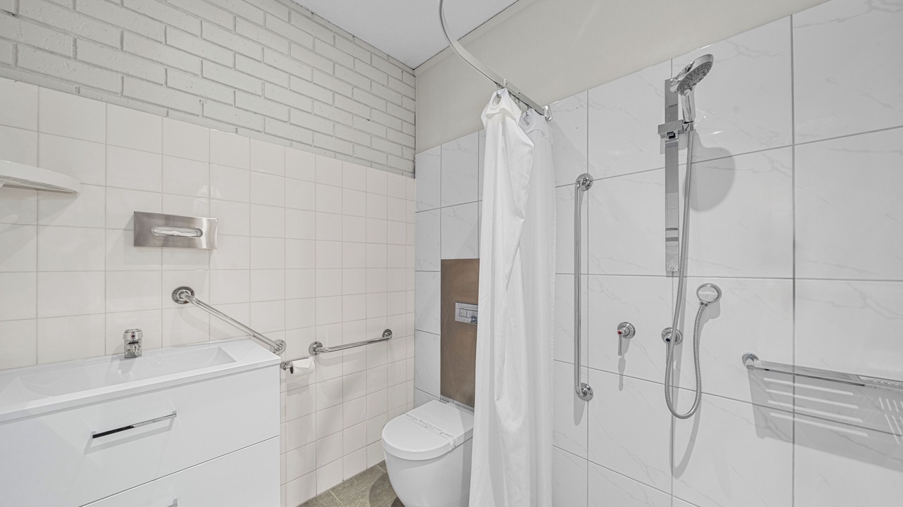 Photo of Bathroom in Benalla West