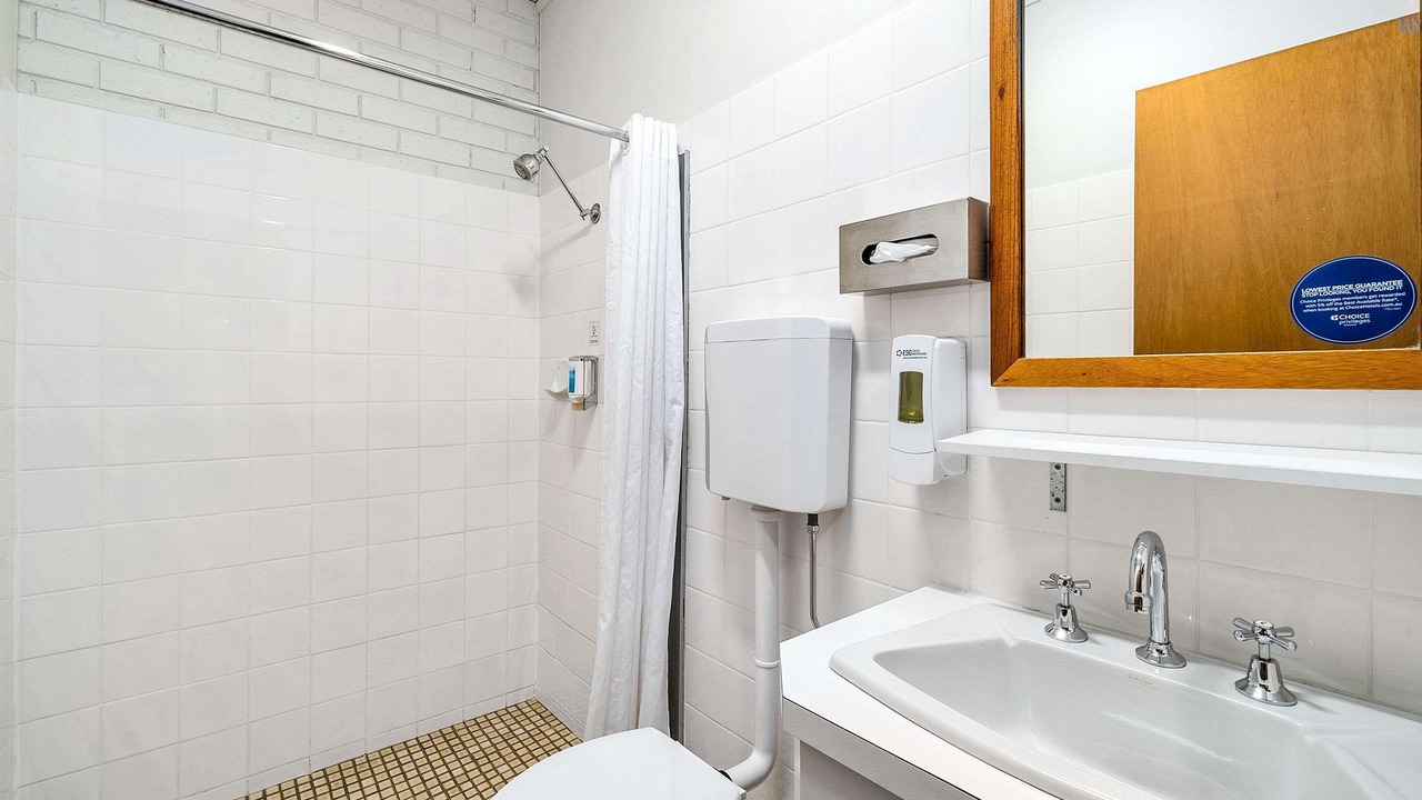 Photo of Bathroom in Benalla West