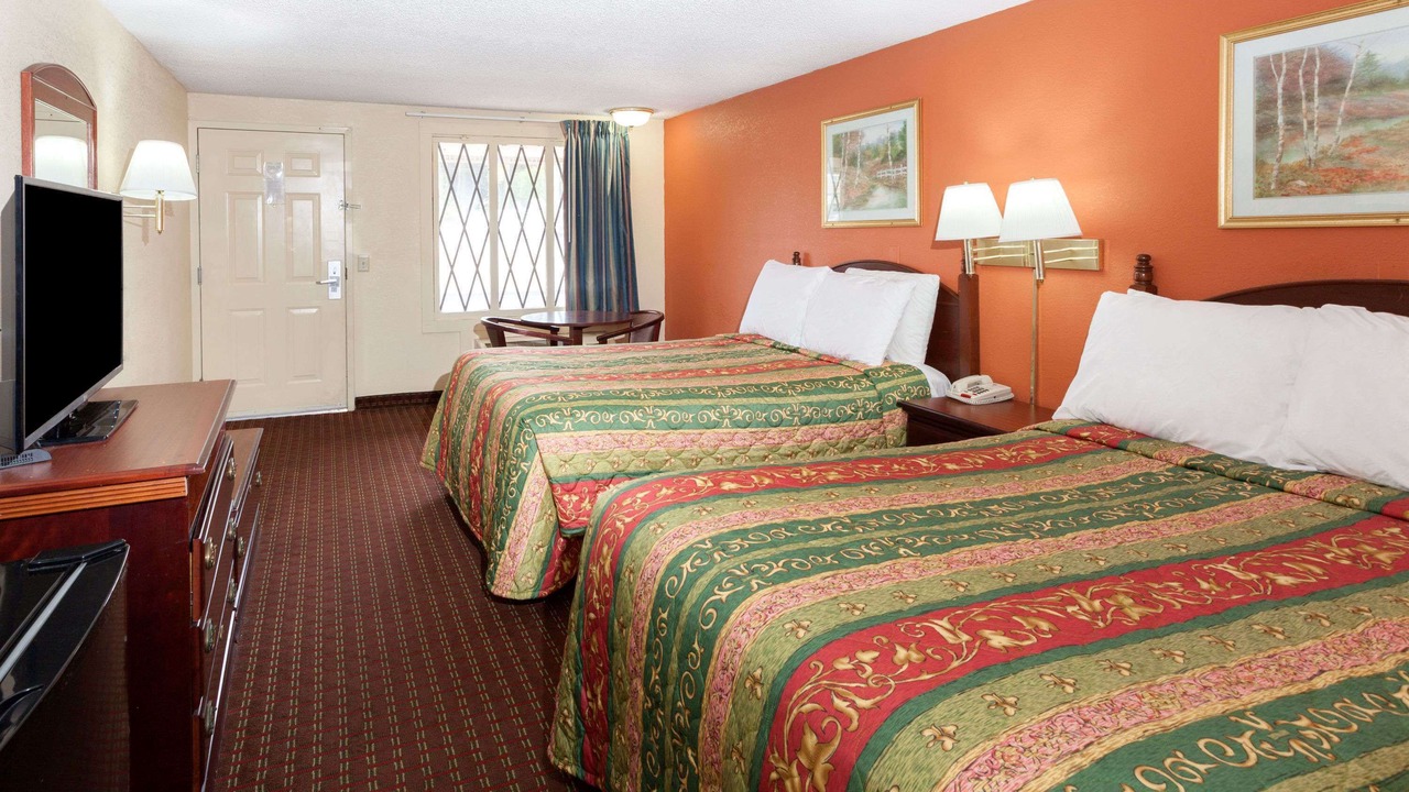 Photo of Bedroom in Tucker