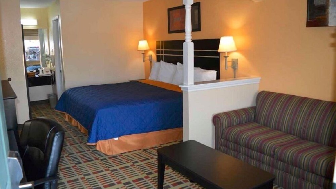Photo of Bedroom in Wharton
