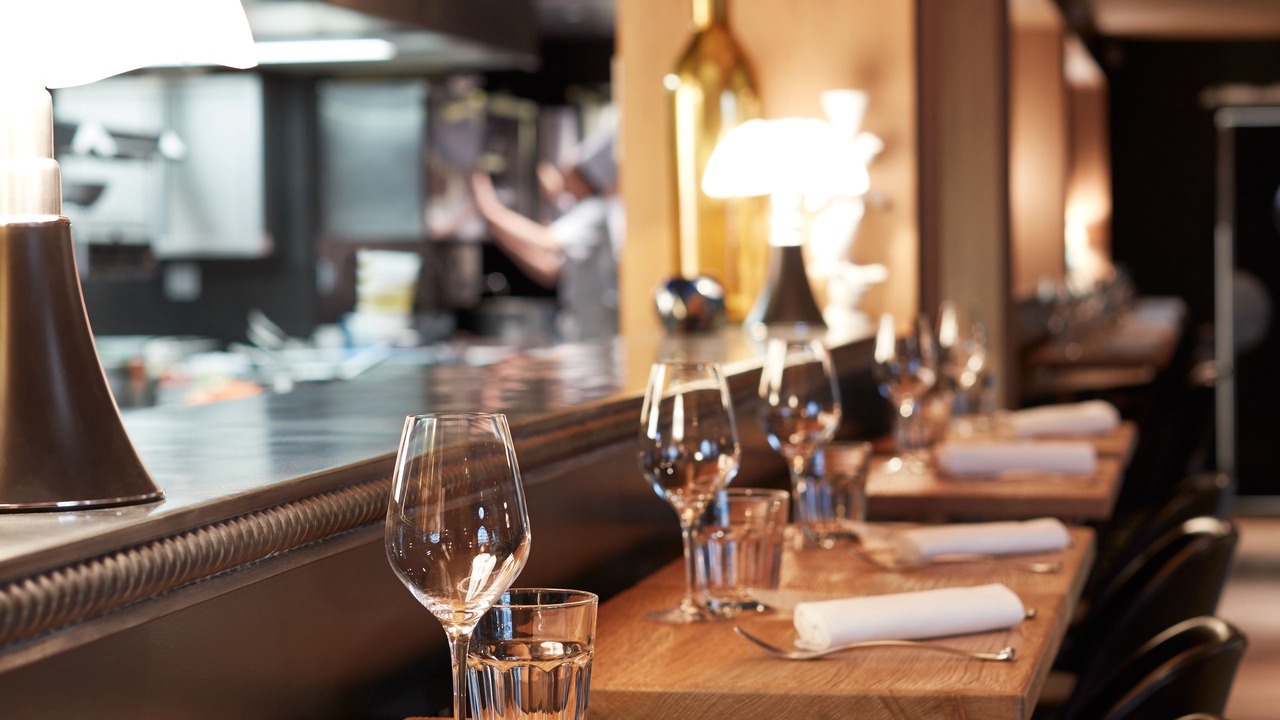 Photo of Others in Valence