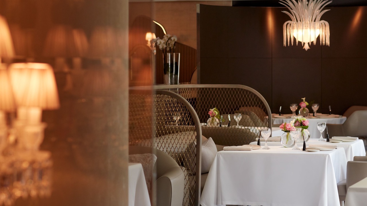 Photo of Others in Valence