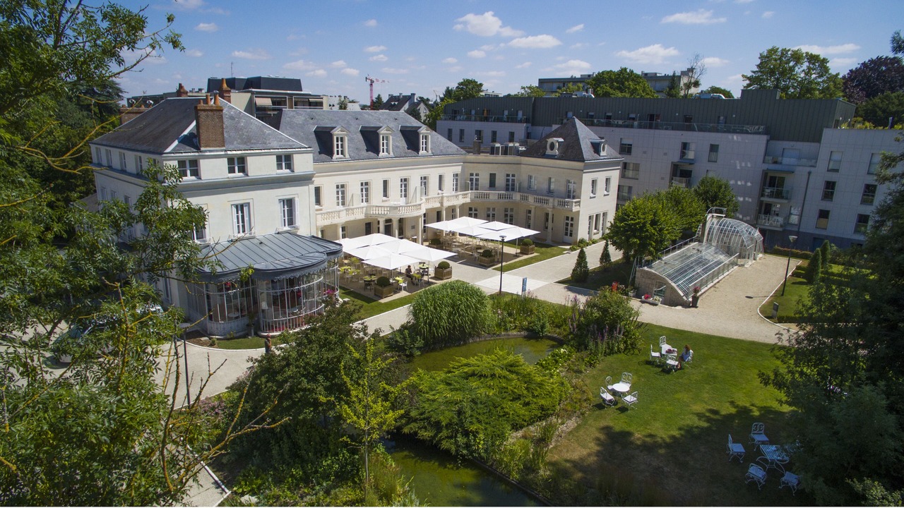 Photo of Outdoor in Tours