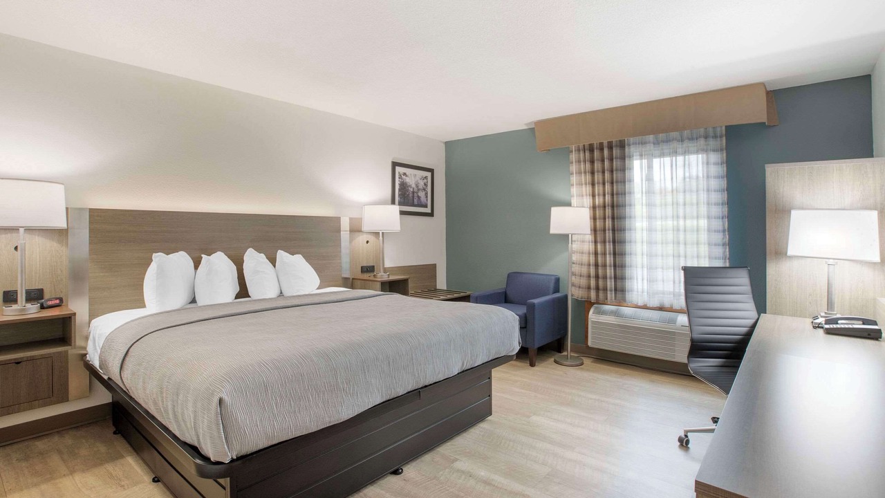 Photo of Bedroom in Newton