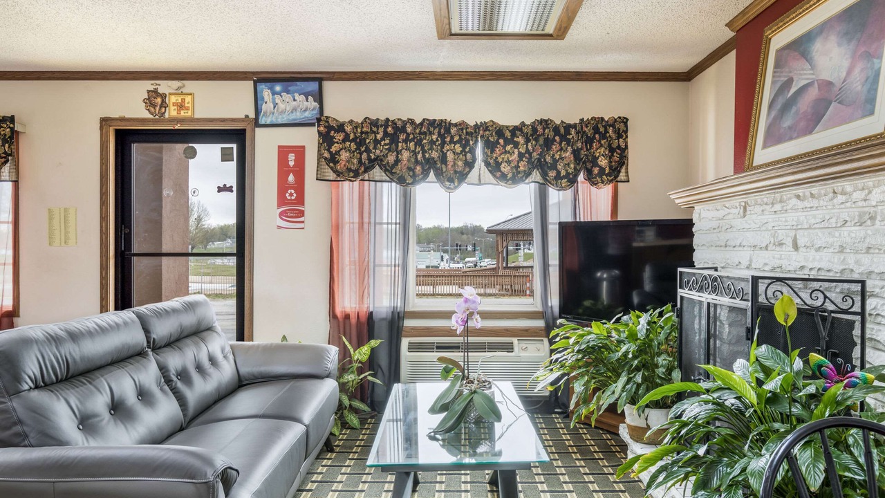 Photo of Others in Cameron