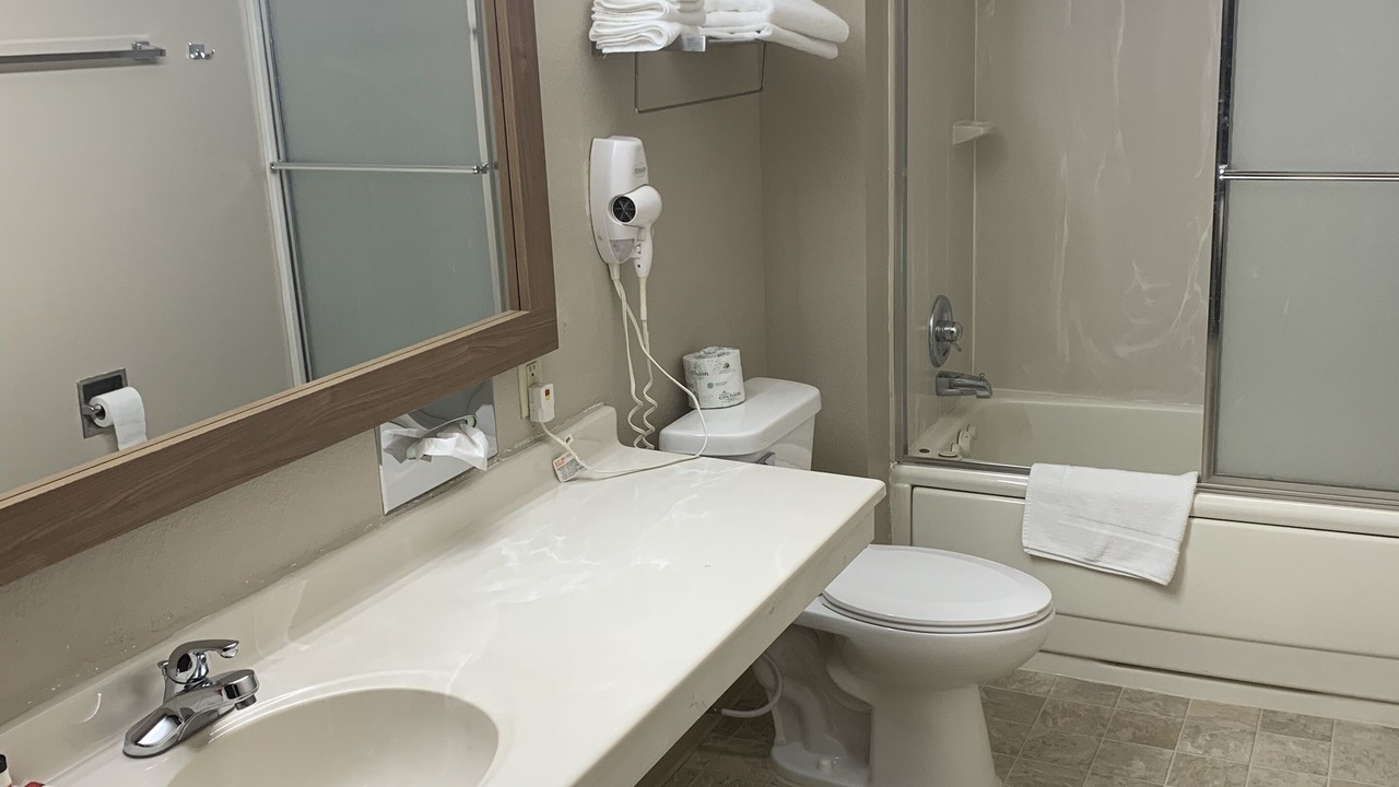 Photo of Bathroom in O'Neill