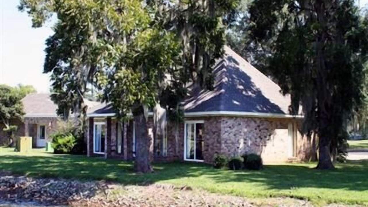 Photo of Buildings in West Columbia