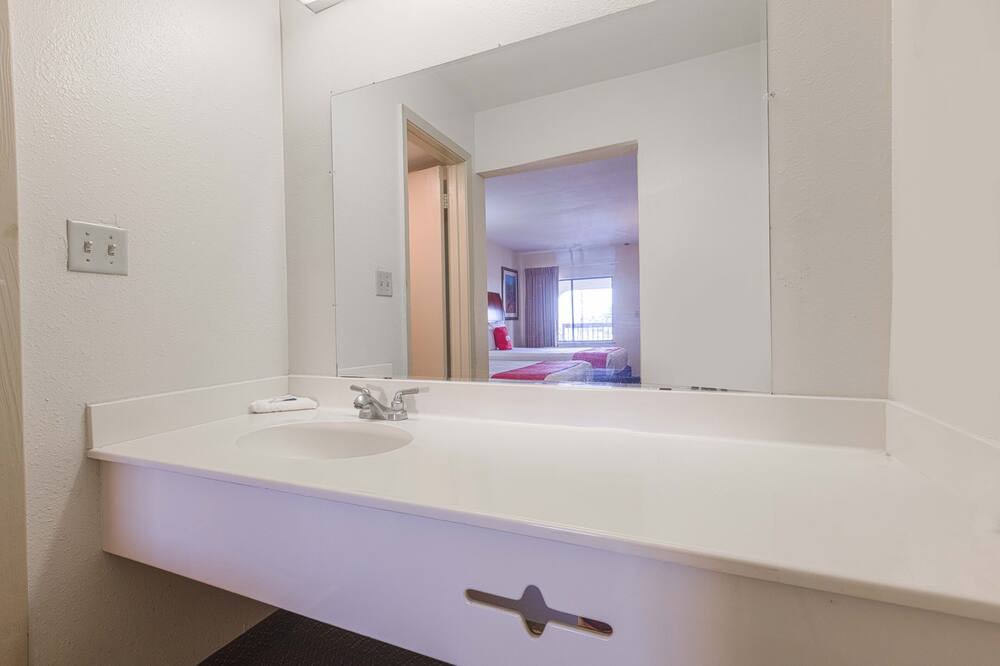 Photo of Bathroom in Central City