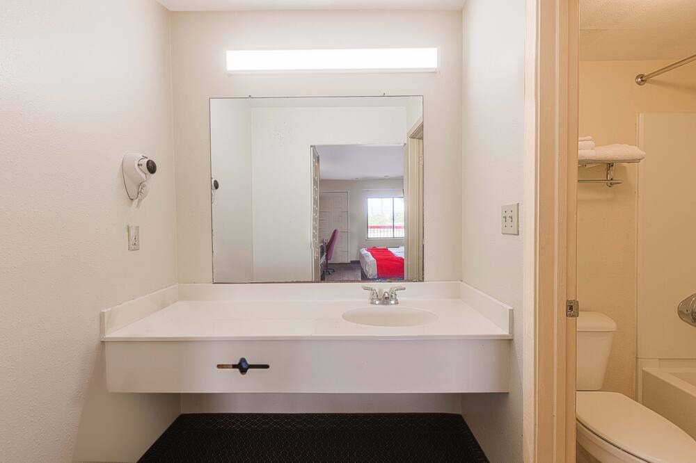 Photo of Bathroom in Central City