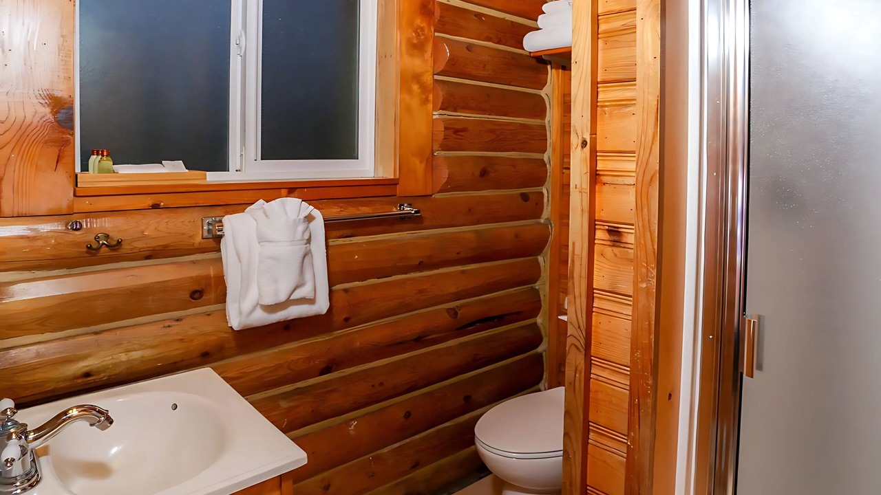 Photo of Bathroom in Kalaloch