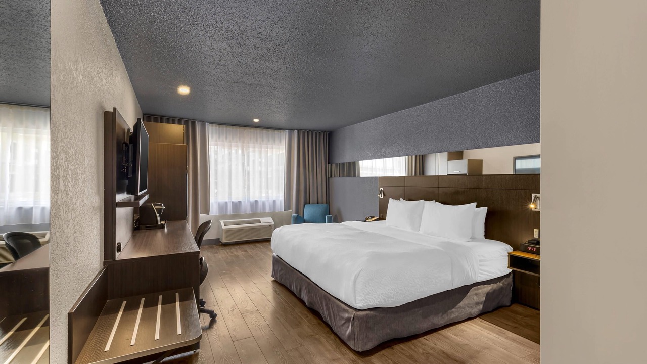 Photo of Bedroom in Saint Louis