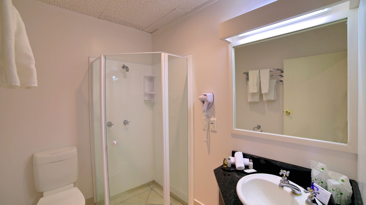 Photo of Bathroom in Kilbirnie