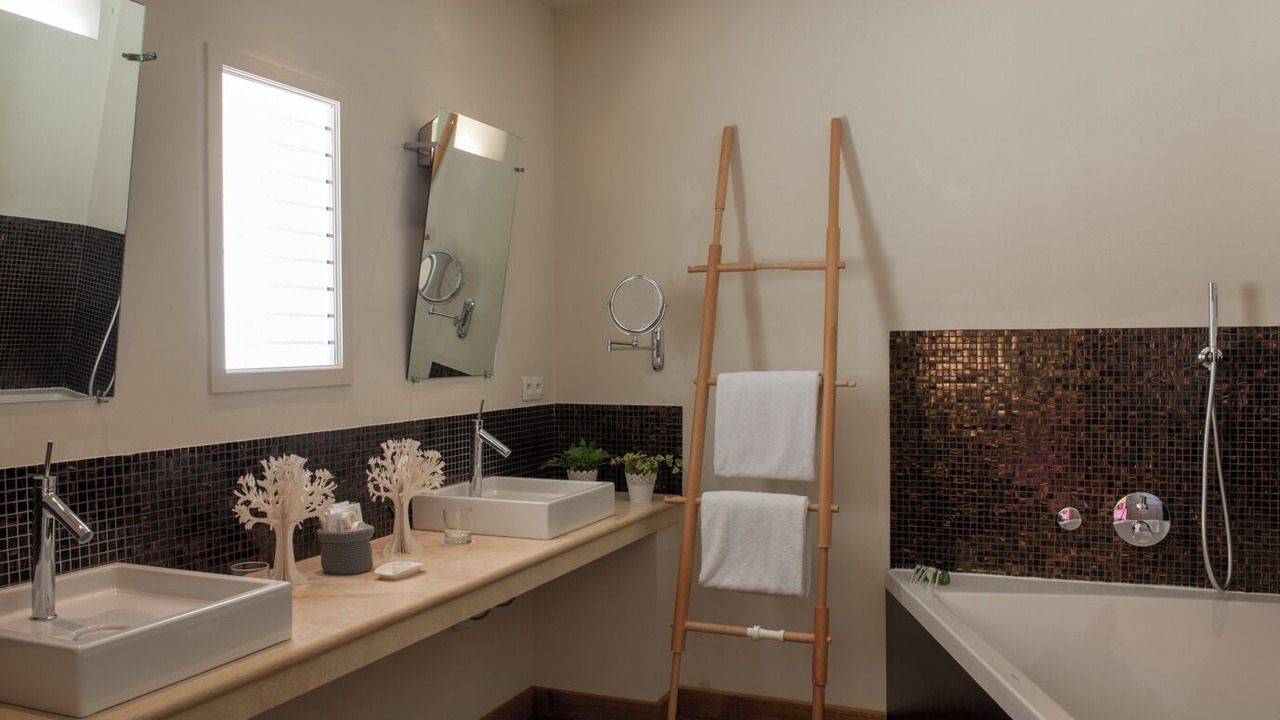 Photo of Bathroom in Les Baux-de-Provence