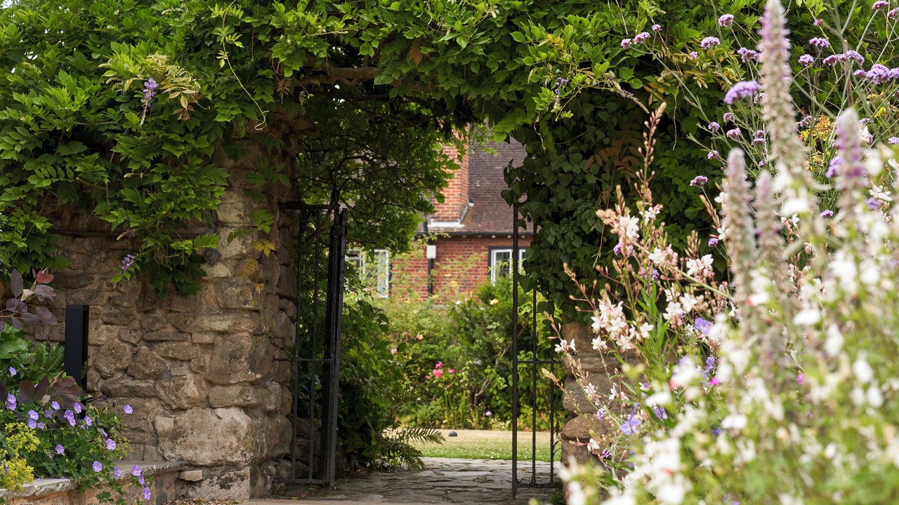 Photo of Outdoor in Beaulieu