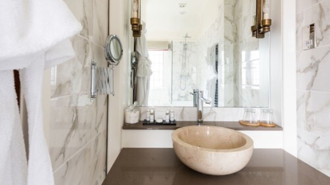 Photo of Others in Beaulieu