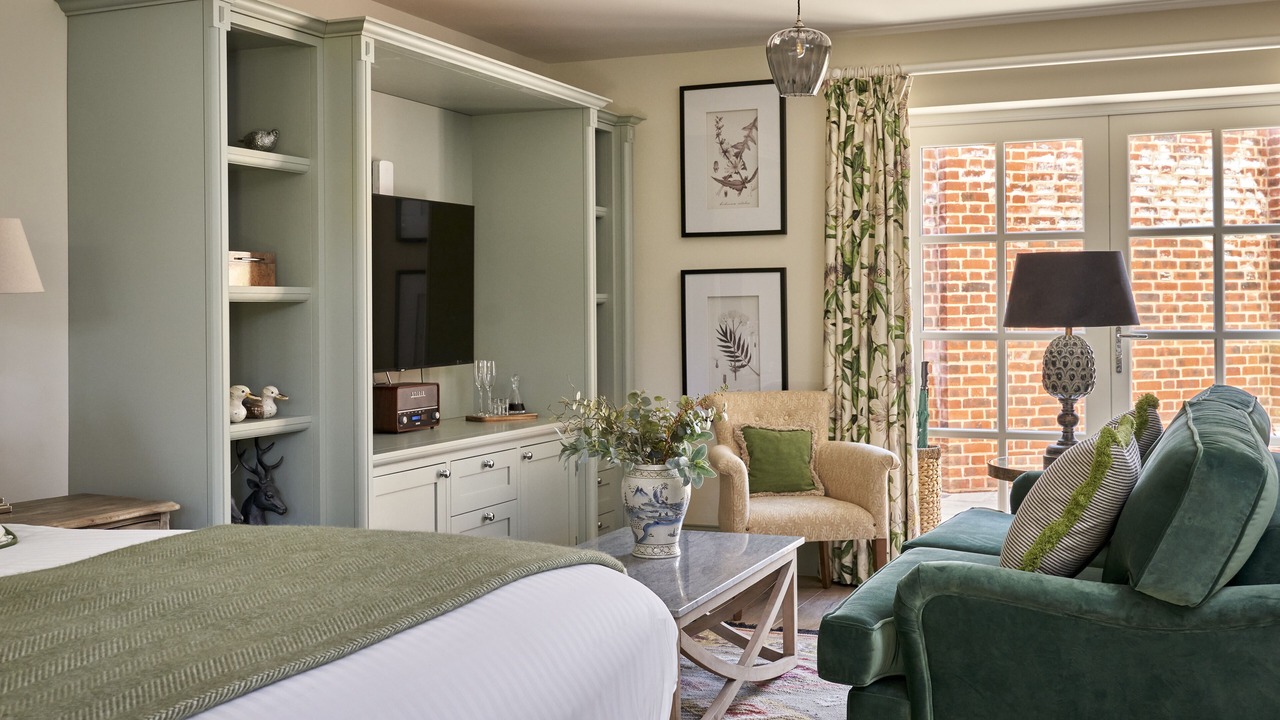 Photo of Others in Beaulieu